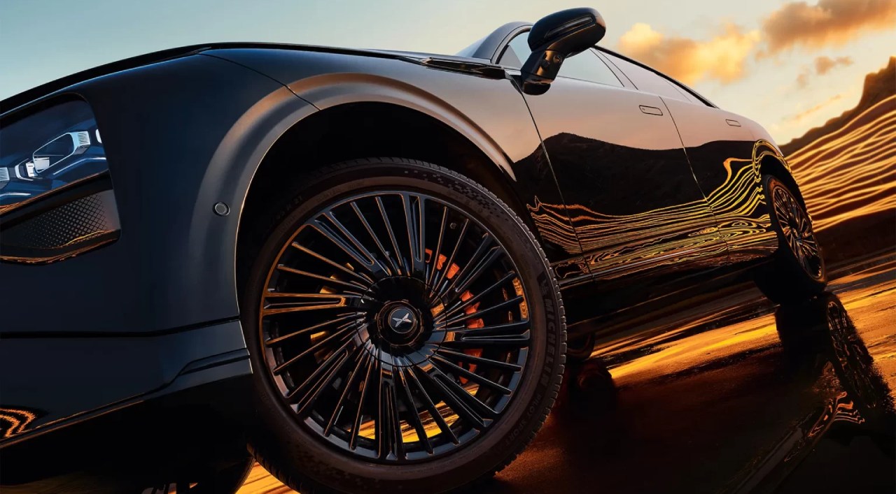 【GRYOU】 XPENG Connects Intelligence with Superior Performance Premium